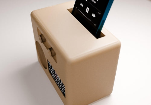 Passiver Schallverstärker im Retro-Radiostil – Handy-Verstärker | Holz