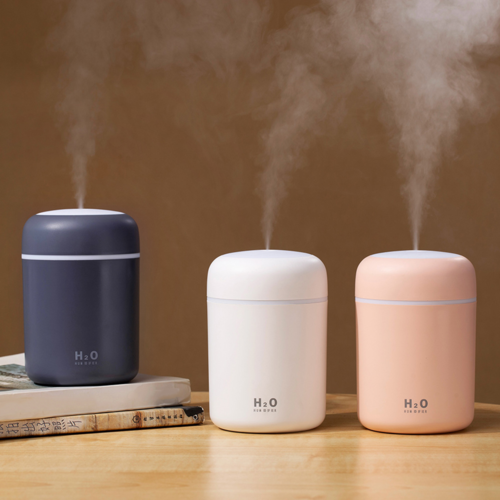 Tragbarer Luftbefeuchter Aroma Ätherisches Öl Diffusor für Auto und Zuhause